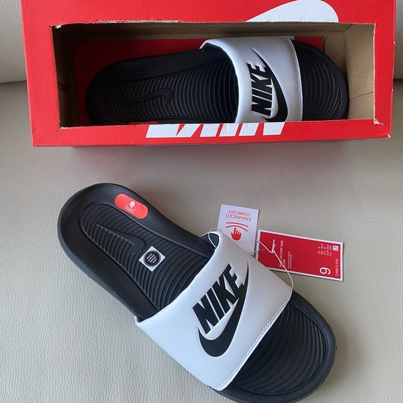 Nike Other - Nike Victori One Slide